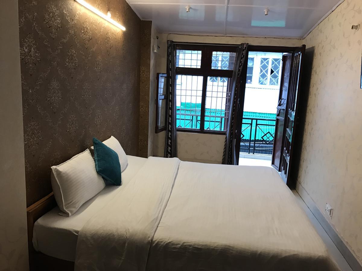 Hotel Skylark Nainital Ngoại thất bức ảnh