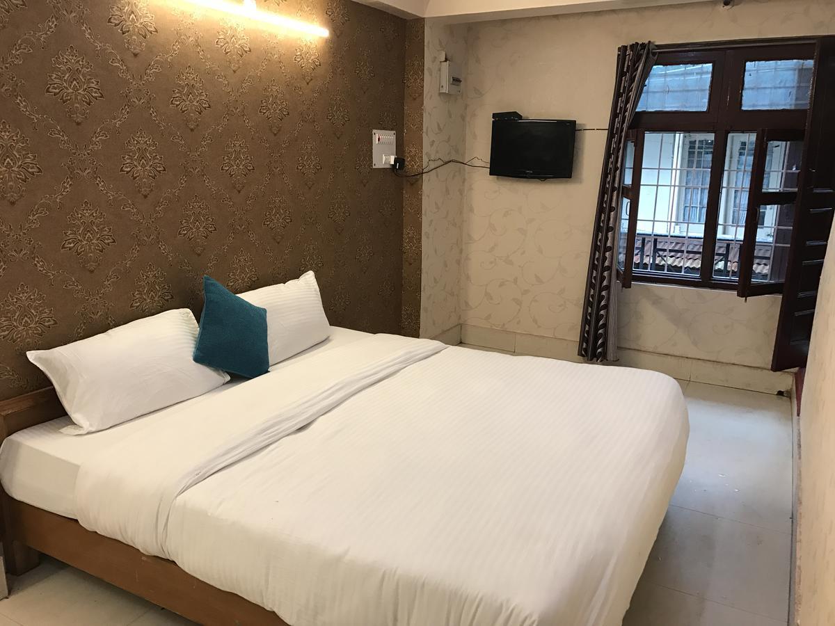 Hotel Skylark Nainital Ngoại thất bức ảnh